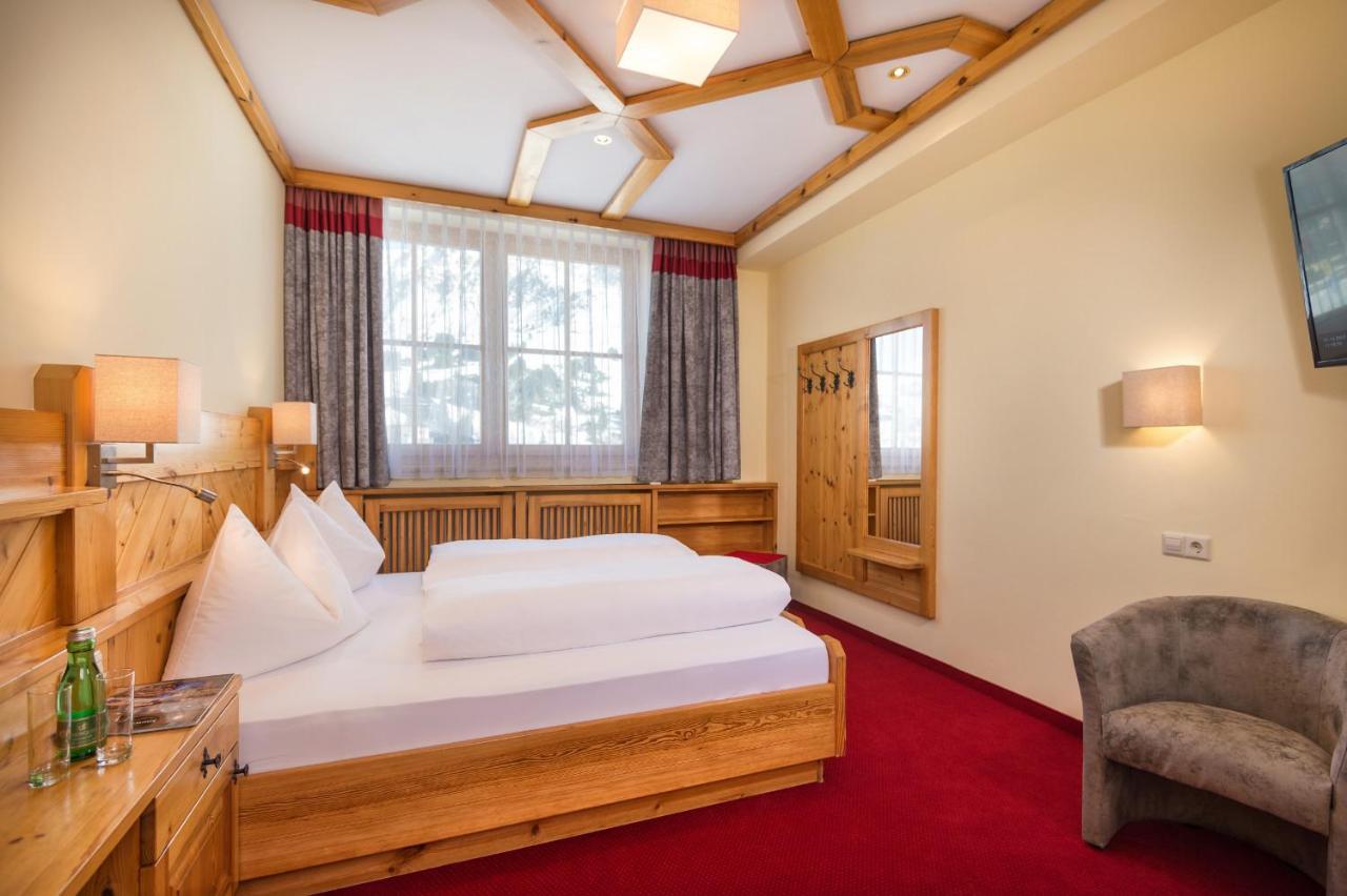 Hotel Garni Haus Tyrol Obertauern Exterior photo